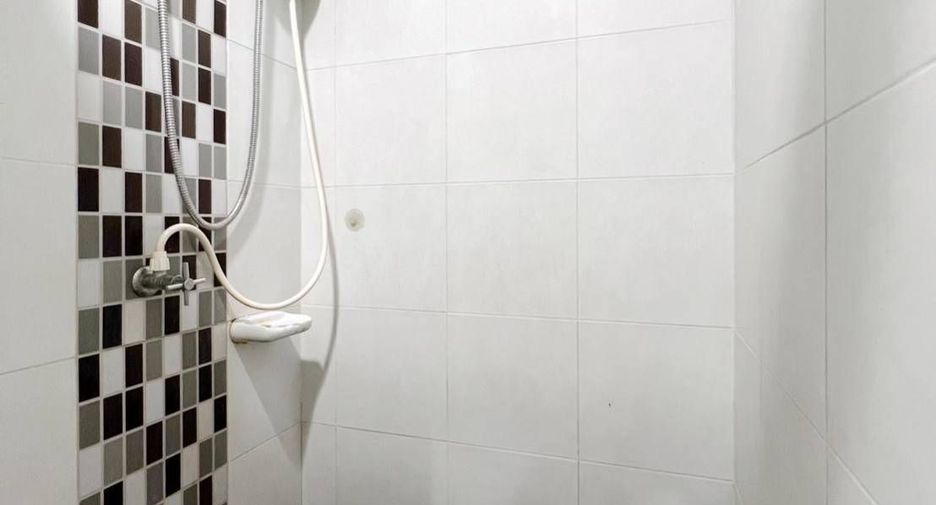 For sale 1 bed condo in Khlong Toei, Bangkok