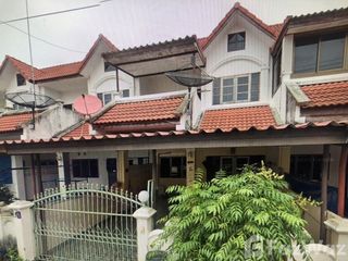For sale 3 bed townhouse in Mueang Phetchaburi, Phetchaburi