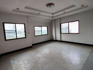 For sale 2 bed townhouse in Tha Yang, Phetchaburi