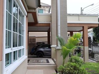 For sale 5 Beds house in Phasi Charoen, Bangkok