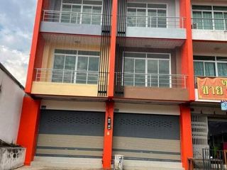 For rent 3 bed townhouse in Wang Thong, Phitsanulok