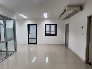 For rent office in Bang Kho Laem, Bangkok