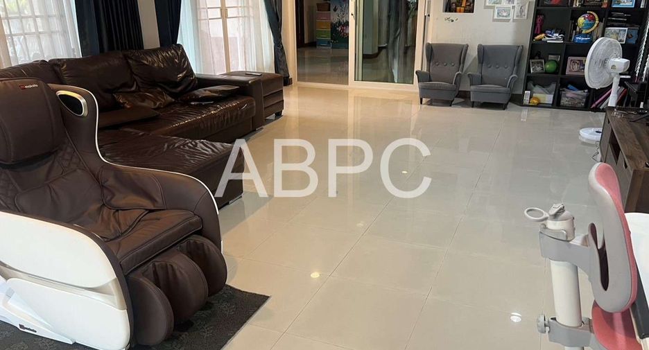 À vendre 4 chambres maison à Mueang Rayong, Rayong
