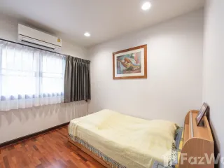 For rent 4 bed townhouse in Hua Hin, Prachuap Khiri Khan