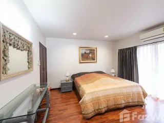 For rent 4 bed townhouse in Hua Hin, Prachuap Khiri Khan
