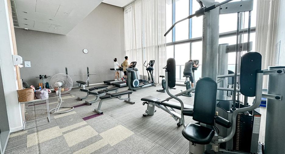 For sale 3 bedrooms condo in North Pattaya, Pattaya