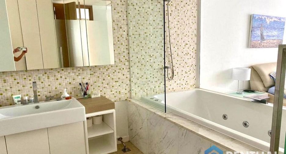 For sale 3 bedrooms condo in North Pattaya, Pattaya