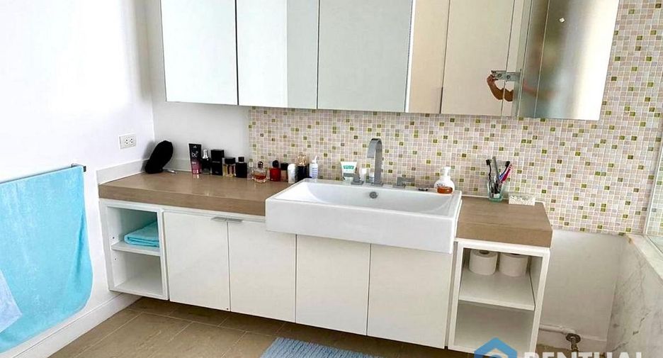 For sale 3 bedrooms condo in North Pattaya, Pattaya