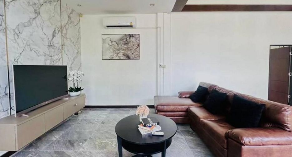 À vendre 4 chambres maison à Sattahip, Chonburi