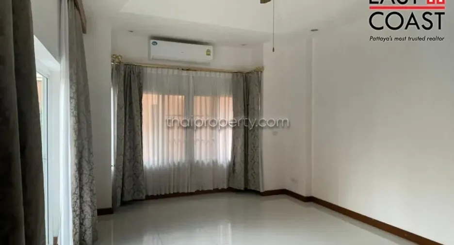 Haus zur Miete mit 5 Zimmer in Bang Lamung, Chonburi