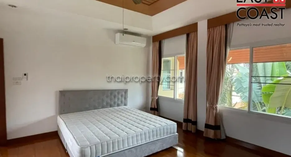 Haus zur Miete mit 5 Zimmer in Bang Lamung, Chonburi