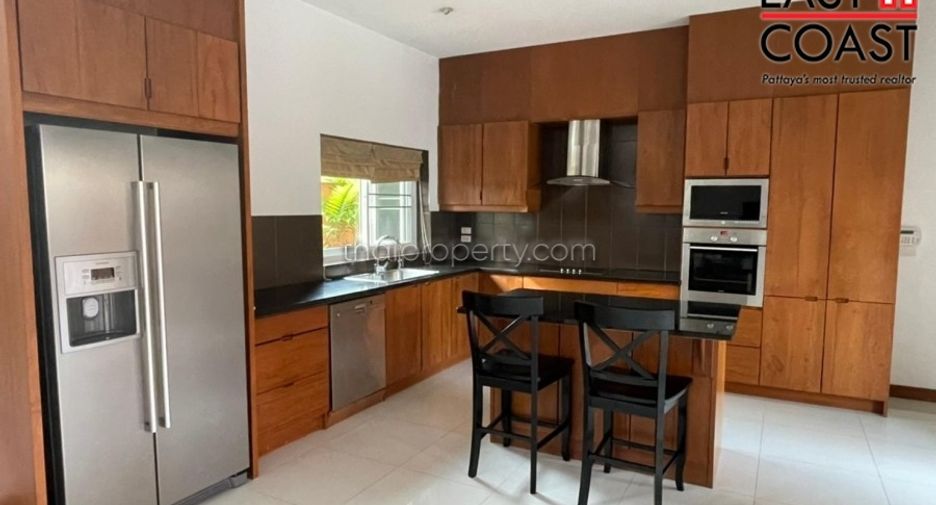 For rent 5 ベッドルーム house in Bang Lamung, Chonburi