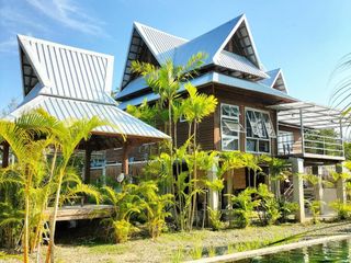 For sale 5 bed villa in Mueang Lamphun, Lamphun