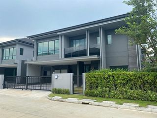 For sale そして for rent 4 Beds house in Bang Kapi, Bangkok