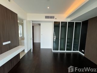 For rent 3 bed condo in Yan Nawa, Bangkok
