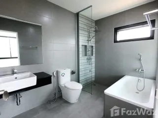 For rent 3 bed townhouse in Mueang Chiang Mai, Chiang Mai