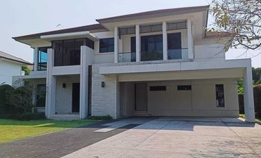 For rent 4 bed house in Mueang Nonthaburi, Nonthaburi