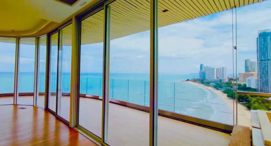 For sale 4 bedrooms condo in Bang Lamung, Chonburi