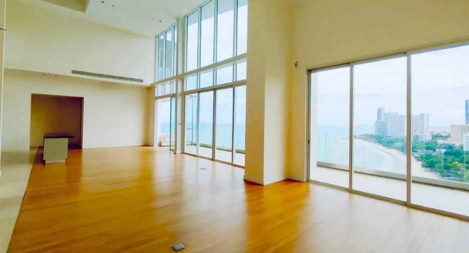 For sale 4 bedrooms condo in Bang Lamung, Chonburi