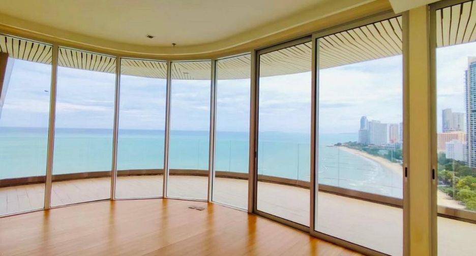 For sale 4 bedrooms condo in Bang Lamung, Chonburi