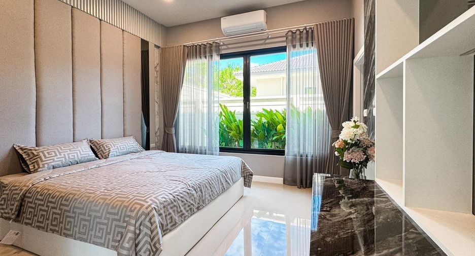 For sale 3 bedrooms villa in Bang Lamung, Chonburi
