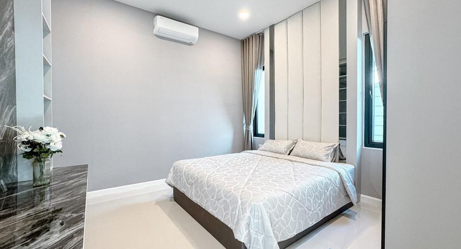 For sale 3 bedrooms villa in Bang Lamung, Chonburi