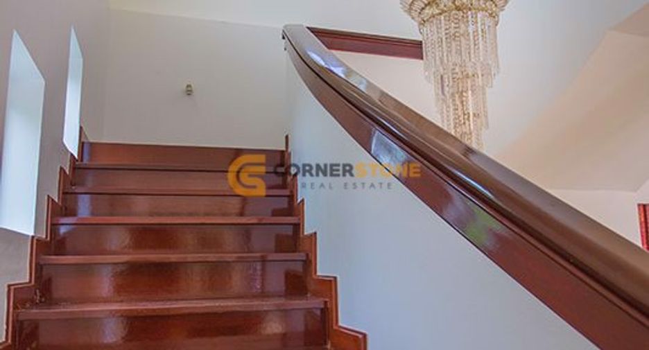 À louer et à vendre 5 chambres maison à Bang Lamung, Chonburi