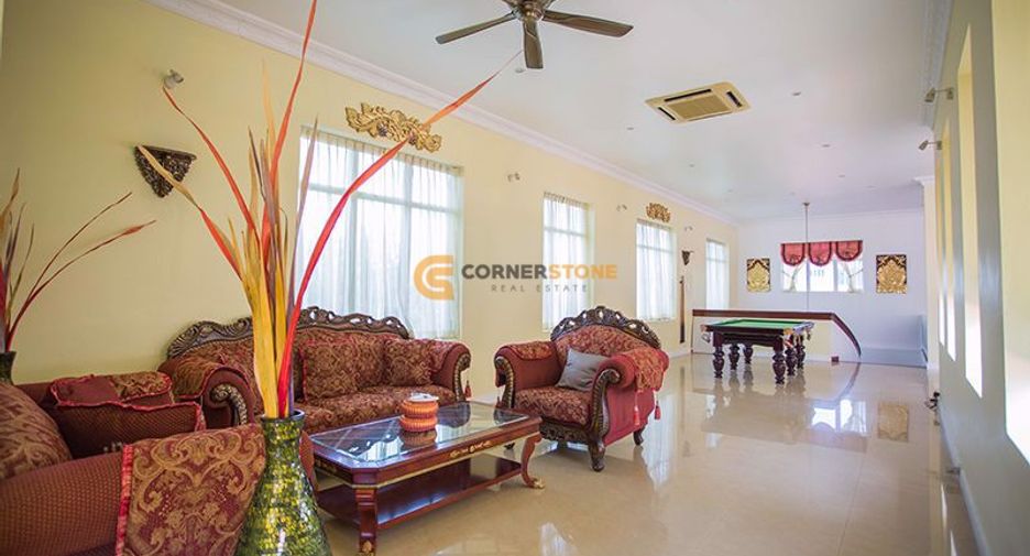 À louer et à vendre 5 chambres maison à Bang Lamung, Chonburi