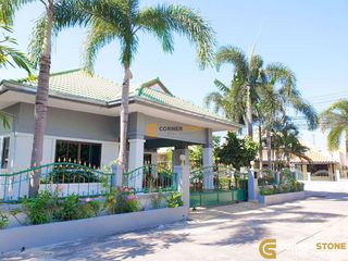 Casa en alquiler y en venta de 3 habitaciones en Bang Lamung, Chonburi