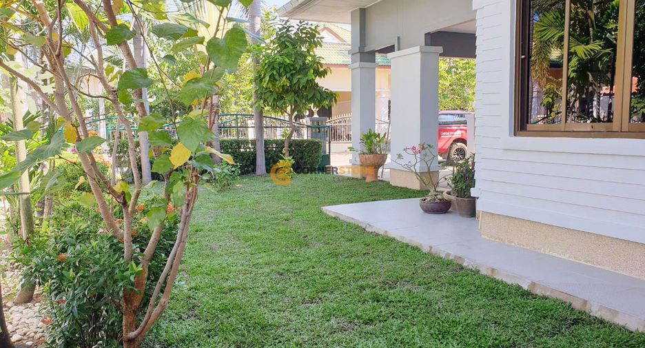 For rent and for sale 3 bedrooms house in Huay Yai, Pattaya