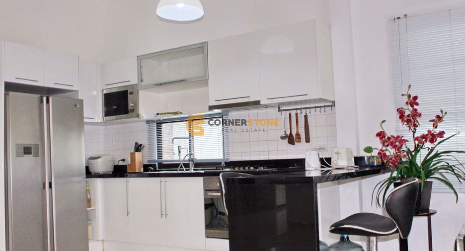 For rent and for sale 4 bedrooms house in East Pattaya, Pattaya