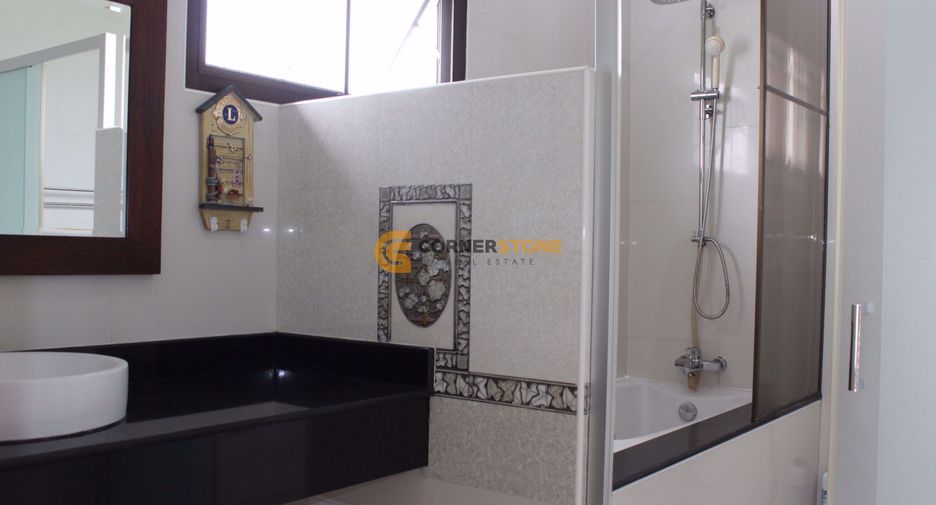 For rent and for sale 4 bedrooms house in East Pattaya, Pattaya