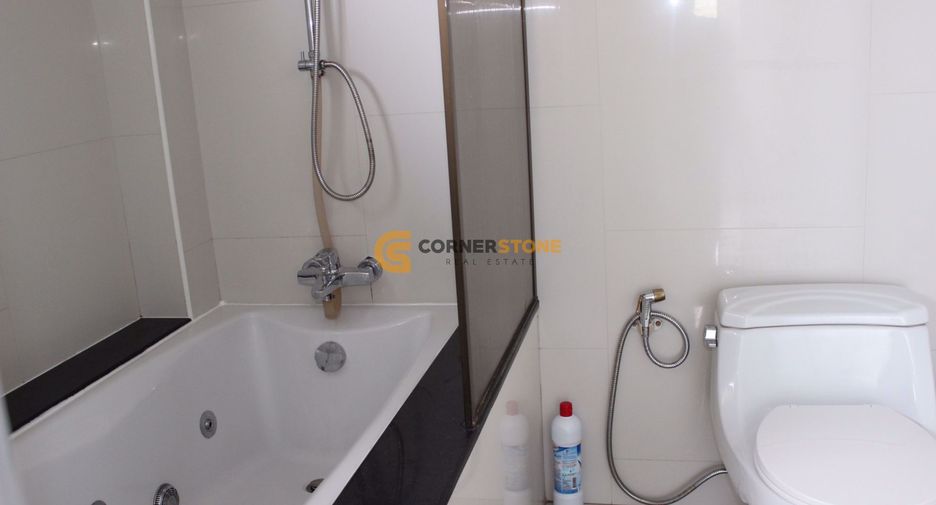 For rent and for sale 4 bedrooms house in East Pattaya, Pattaya