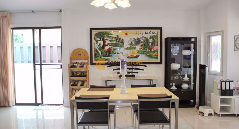 For rent and for sale 4 bedrooms house in East Pattaya, Pattaya