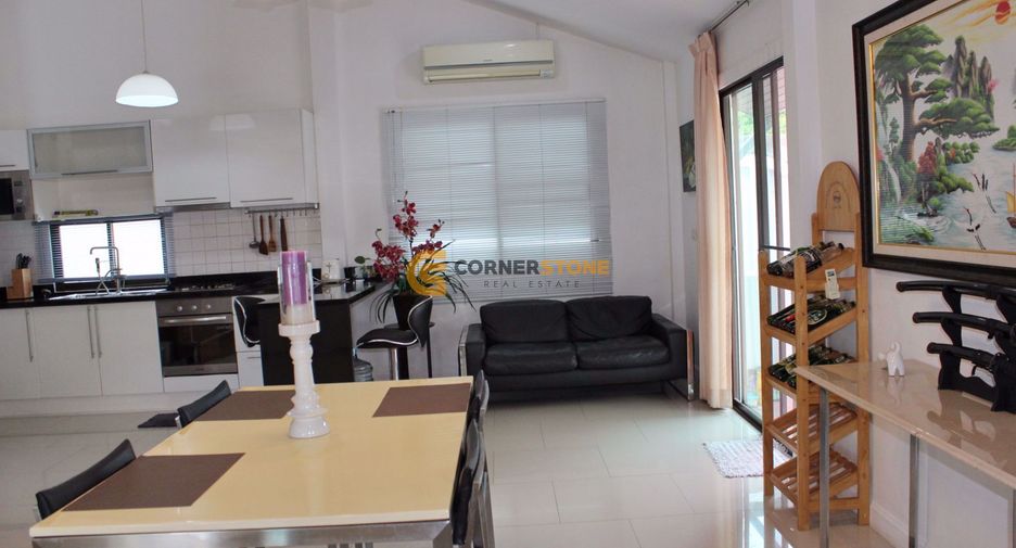 For rent and for sale 4 bedrooms house in East Pattaya, Pattaya