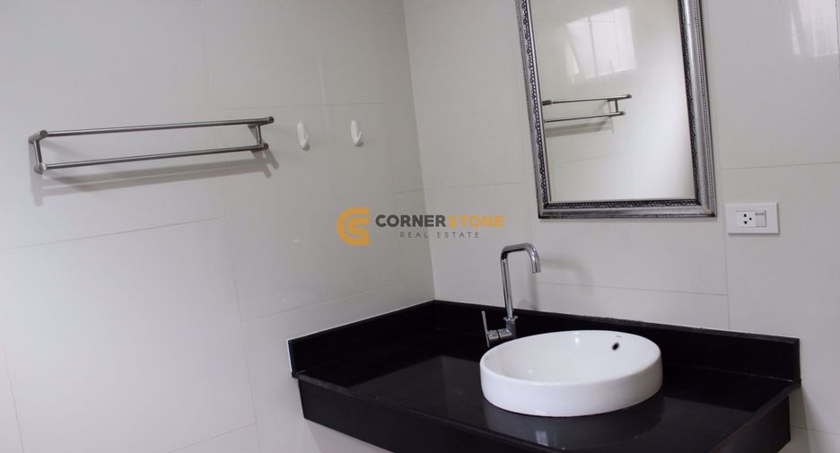 For rent and for sale 4 bedrooms house in East Pattaya, Pattaya