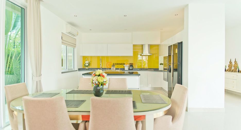 For rent and for sale 3 bedrooms house in Bang Lamung, Chonburi
