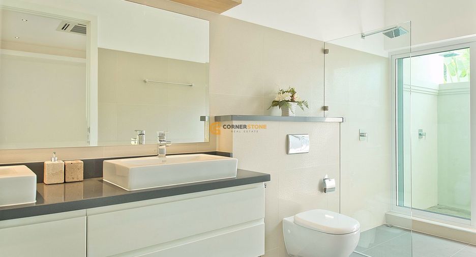 For rent and for sale 3 bedrooms house in Bang Lamung, Chonburi