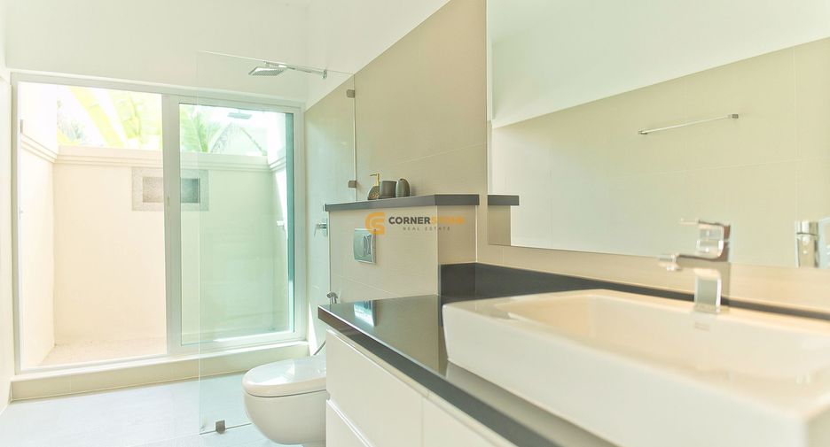 For rent and for sale 3 bedrooms house in Bang Lamung, Chonburi
