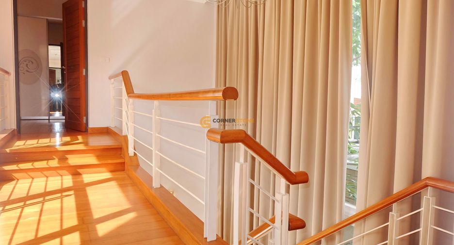 For sale 3 bedrooms house in Sattahip, Chonburi