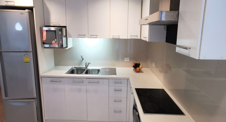For rent 2 bedrooms office in Watthana, Bangkok
