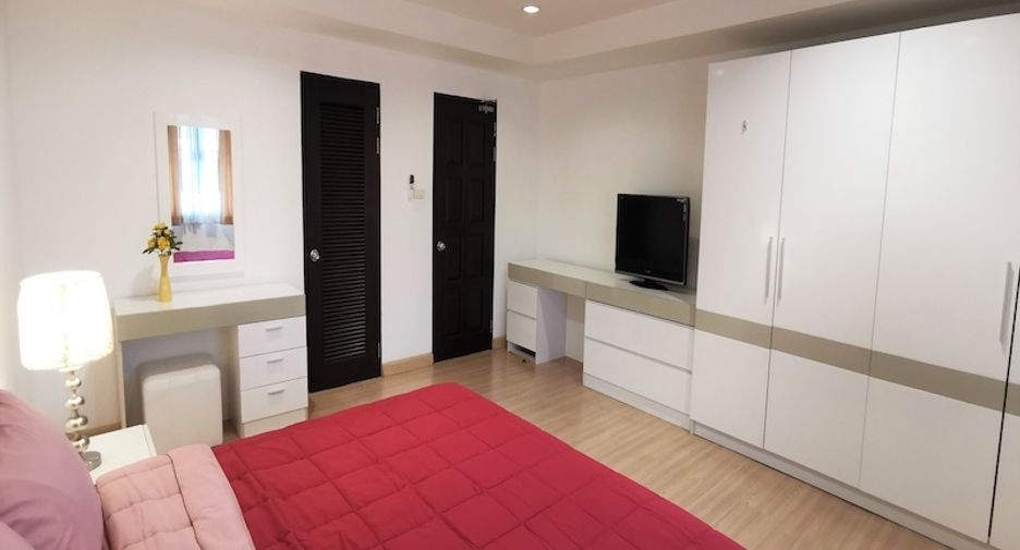 For rent 2 bedrooms office in Watthana, Bangkok
