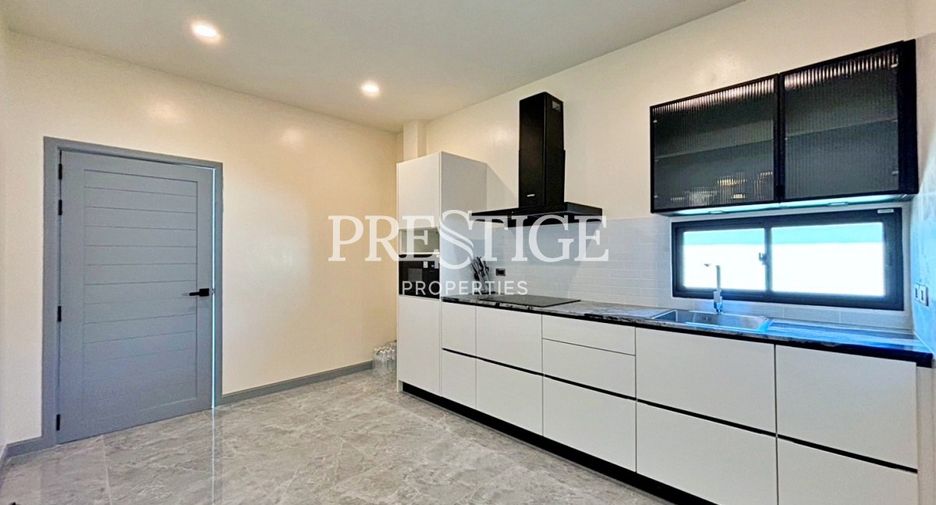 À vendre 4 chambres maison à Bang Lamung, Chonburi