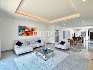Haus zum Kauf mit 4 Zimmer in Bang Lamung, Chonburi