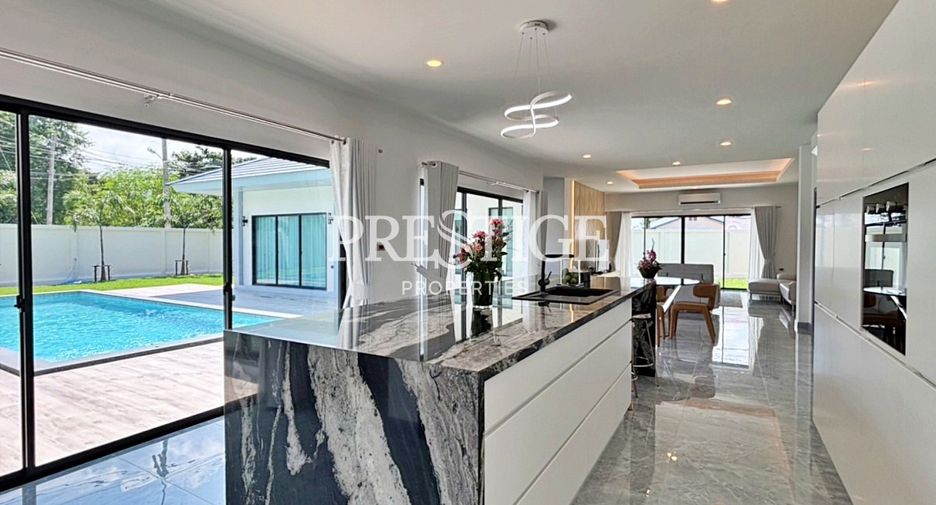 À vendre 4 chambres maison à Bang Lamung, Chonburi