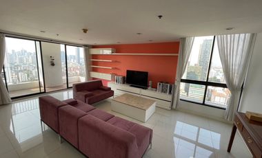 For sale 2 bed condo in Watthana, Bangkok