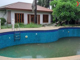 For sale 5 bed house in Sawankhalok, Sukhothai