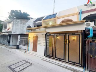 For sale 4 bed retail Space in Mueang Samut Prakan, Samut Prakan