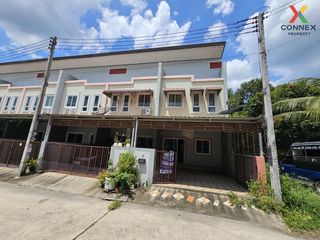 For sale 2 bed townhouse in Mueang Songkhla, Songkhla