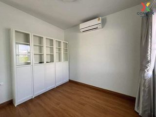 For sale 4 Beds townhouse in Lam Luk Ka, Pathum Thani